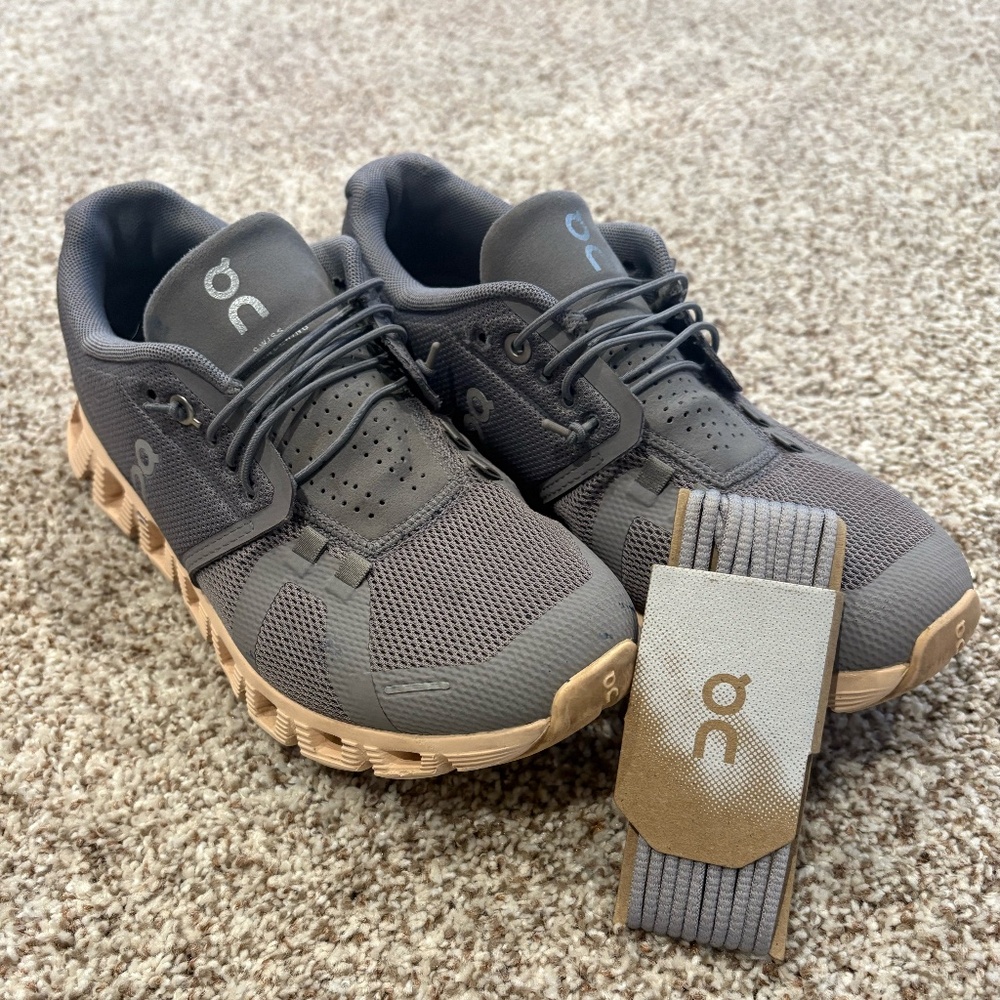 On Cloud 5 Running Shoes - Gray & Pink
